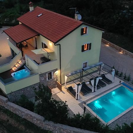 Holiday House Tos-Vila With Heated Pool Vrbnik  Esterno foto