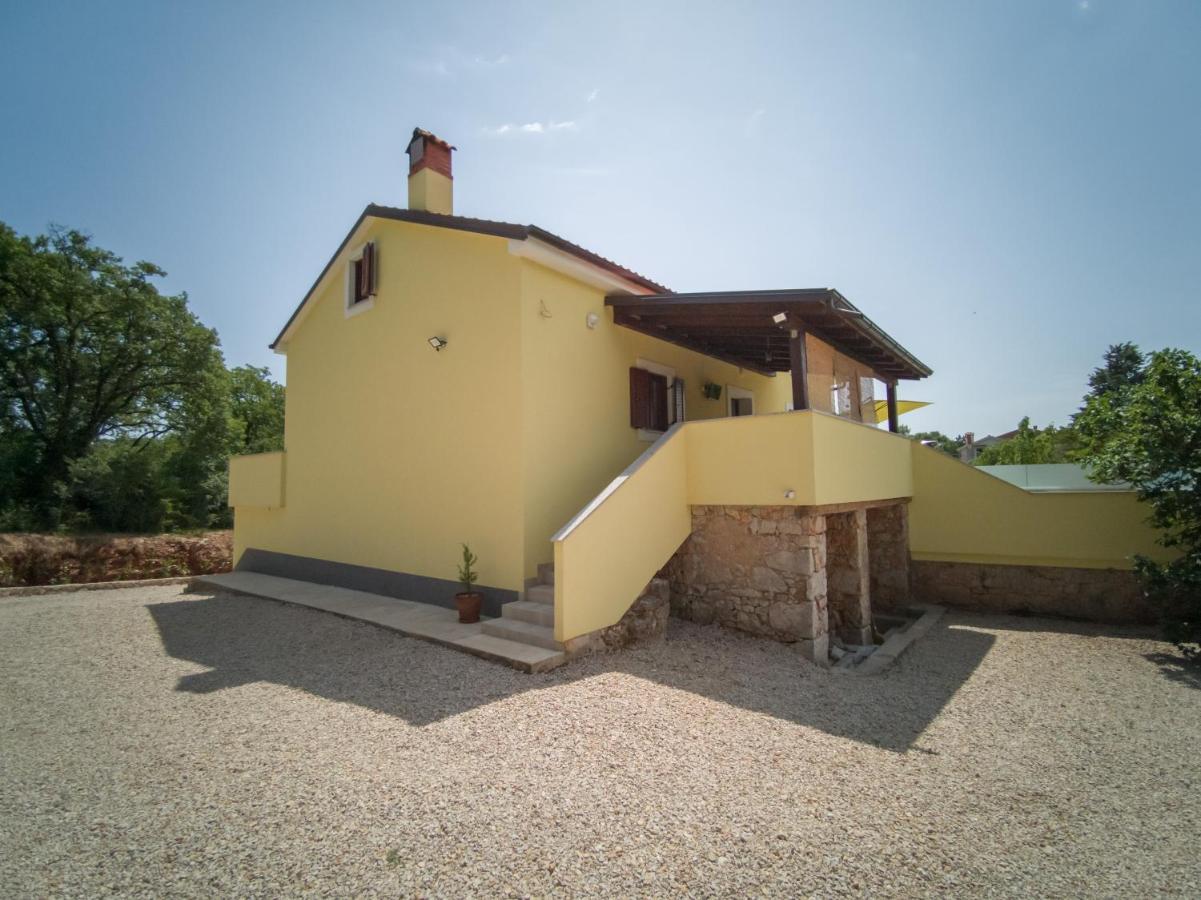Holiday House Tos-Vila With Heated Pool Vrbnik  Esterno foto