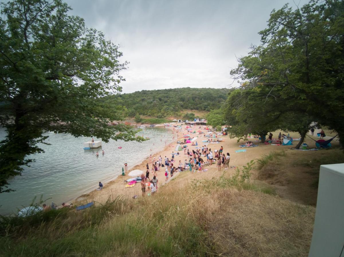 Holiday House Tos-Vila With Heated Pool Vrbnik  Esterno foto